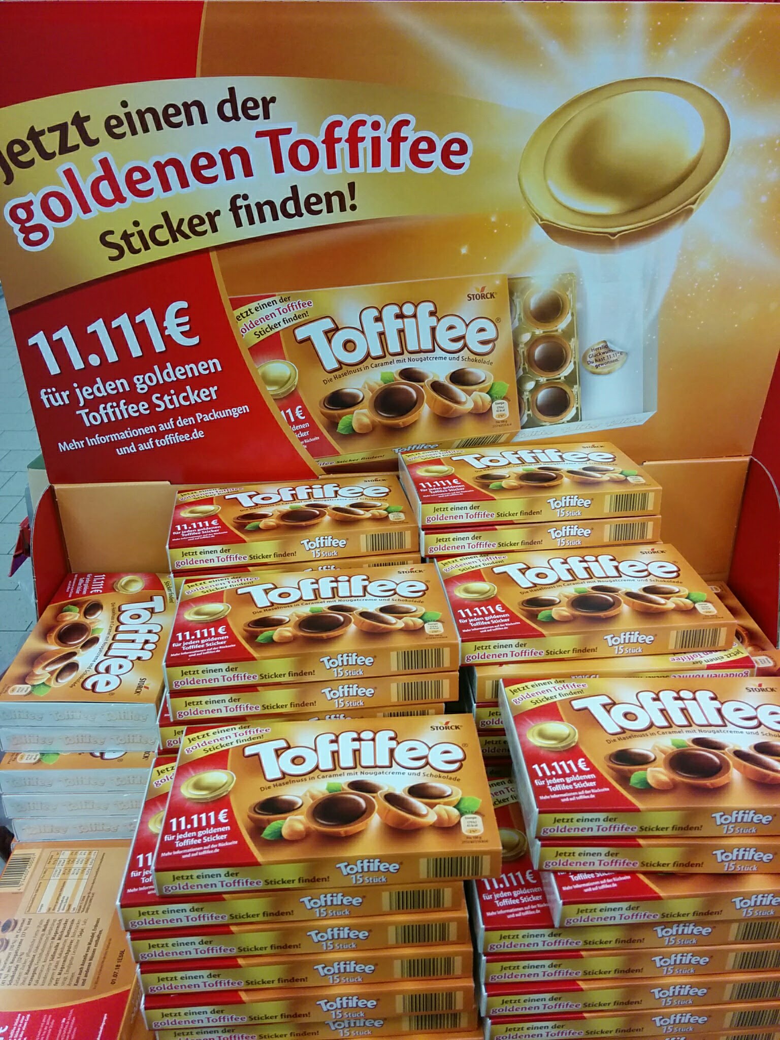 Goldenes Toffifee