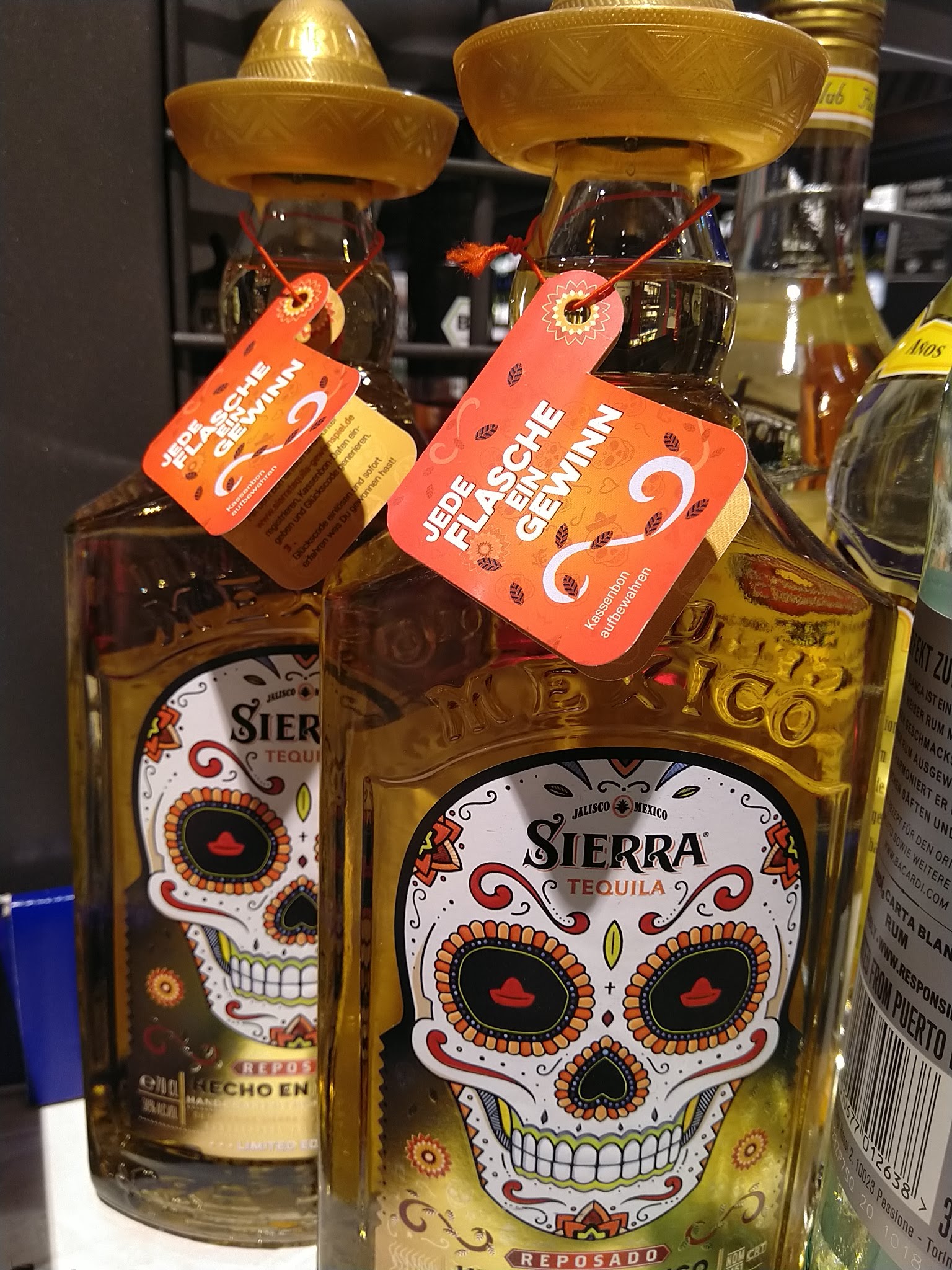 Sierra Tequila - Totenkopf aus Gold