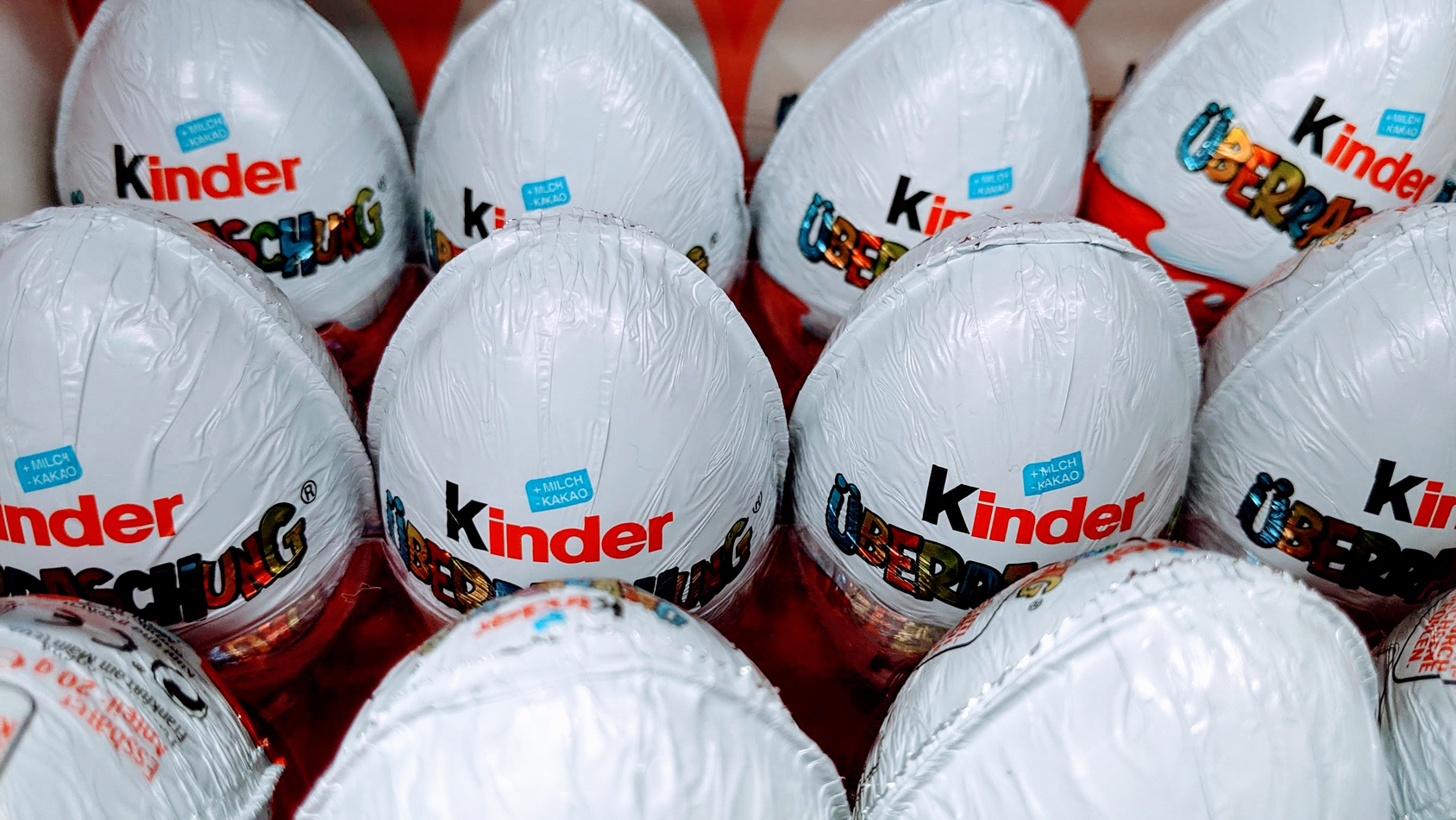 Ferrero Kinder Weihnachtsgewinnspiel: Weihnachtsgeld, Reisen, Fahrräder gewinnen