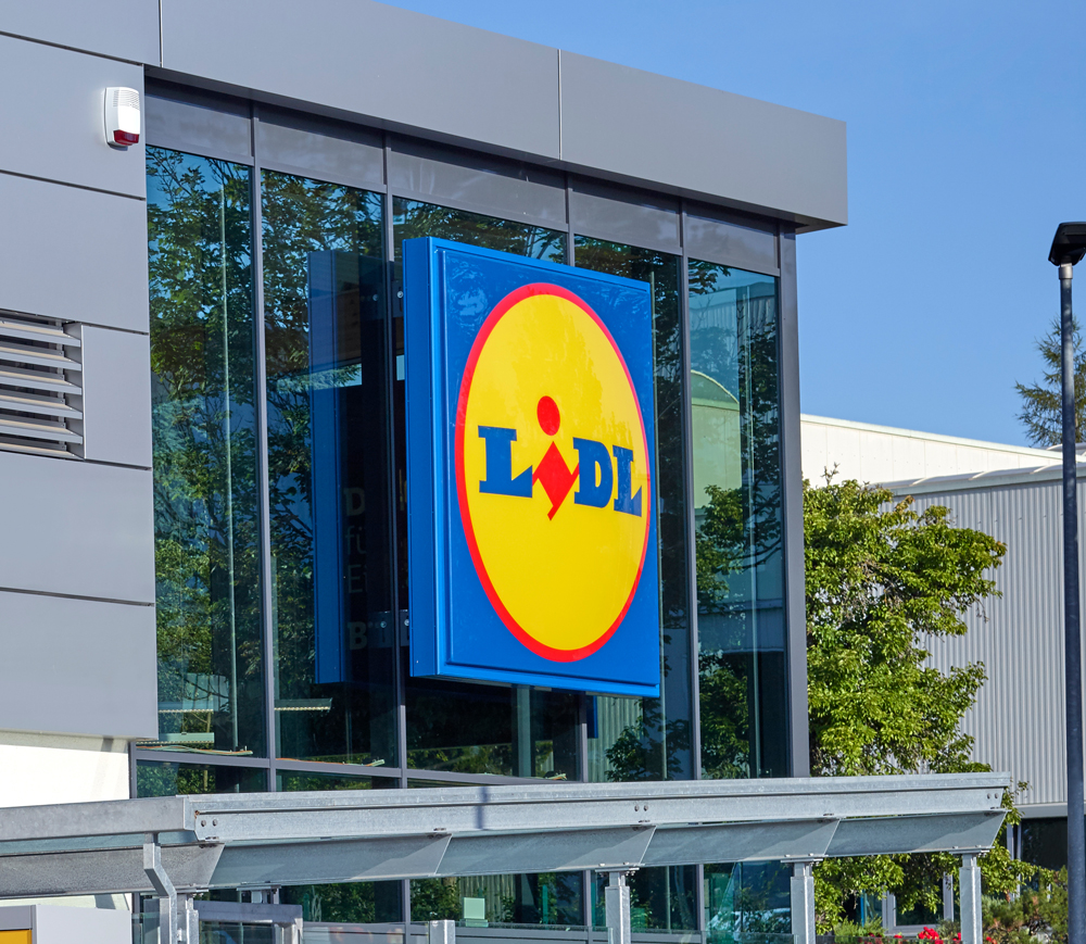 Lidl: Panini Uefa Euro 2020 Tournament Edition - 2 Sticker gratis pro Einkauf. Foto: Lidl