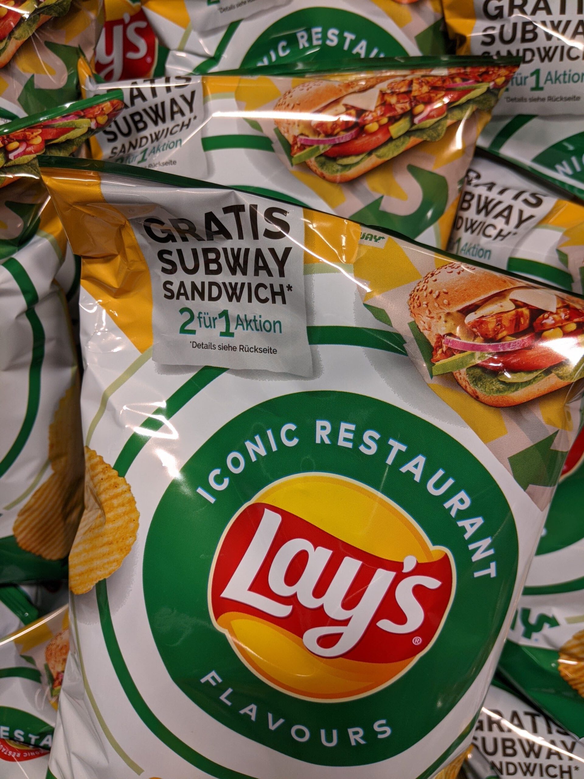 Lay’s: 2-für-1 Gutschein - Subway Sanwich und KFC Burger gratis