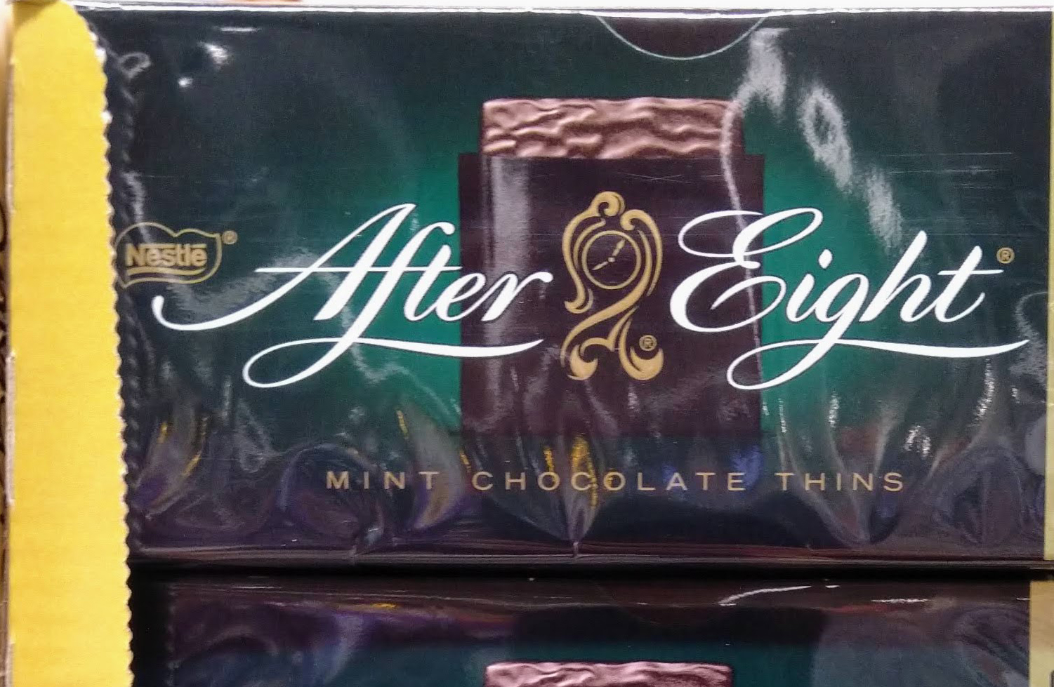 After Eight Win a trip with friends: England-Reise gewinnen - Code eingeben