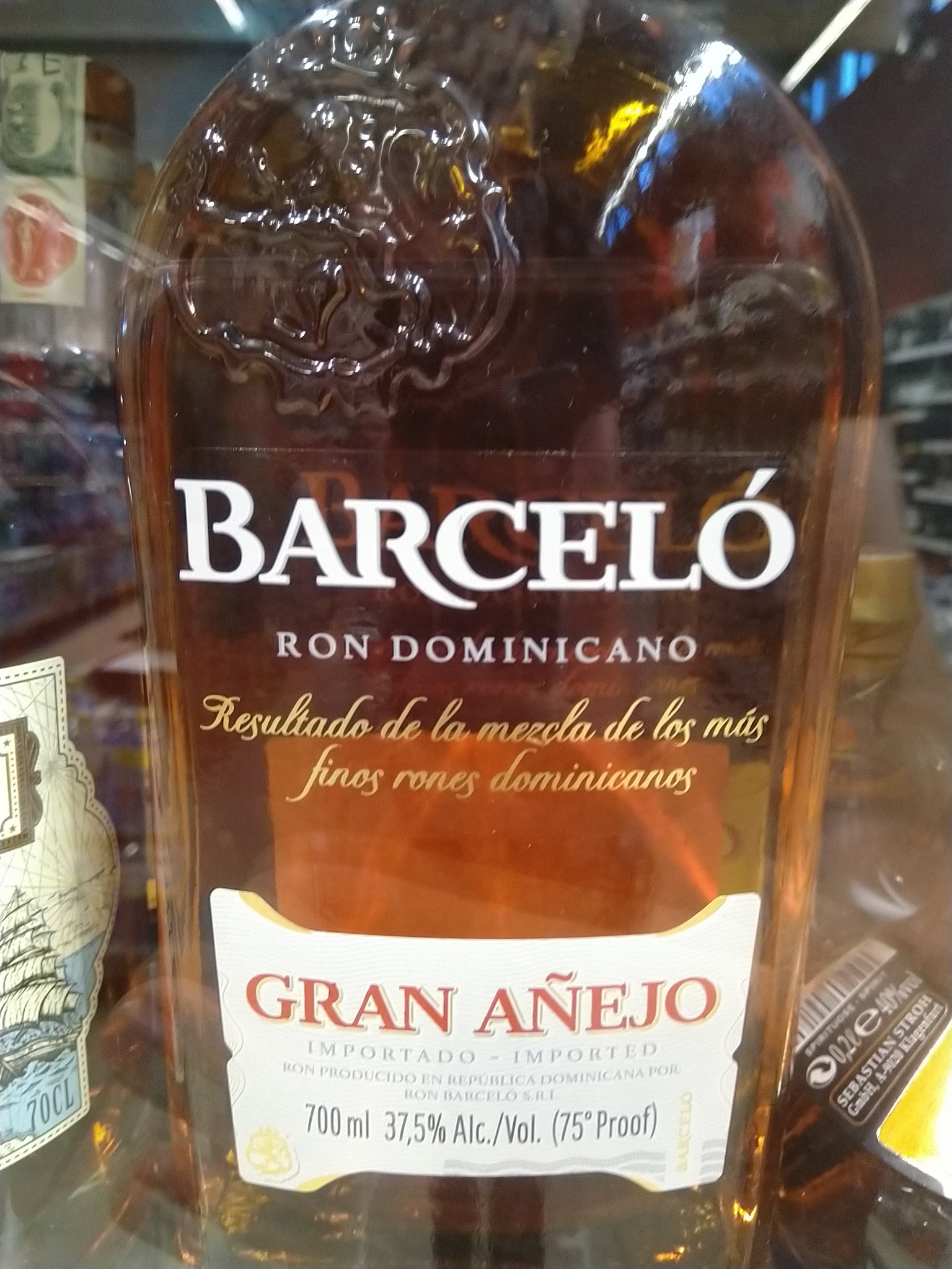 Barcelo Rum: Jeep und Reise gewinnen Billie Green Glücksrabatt: Geld zurück gewinnen