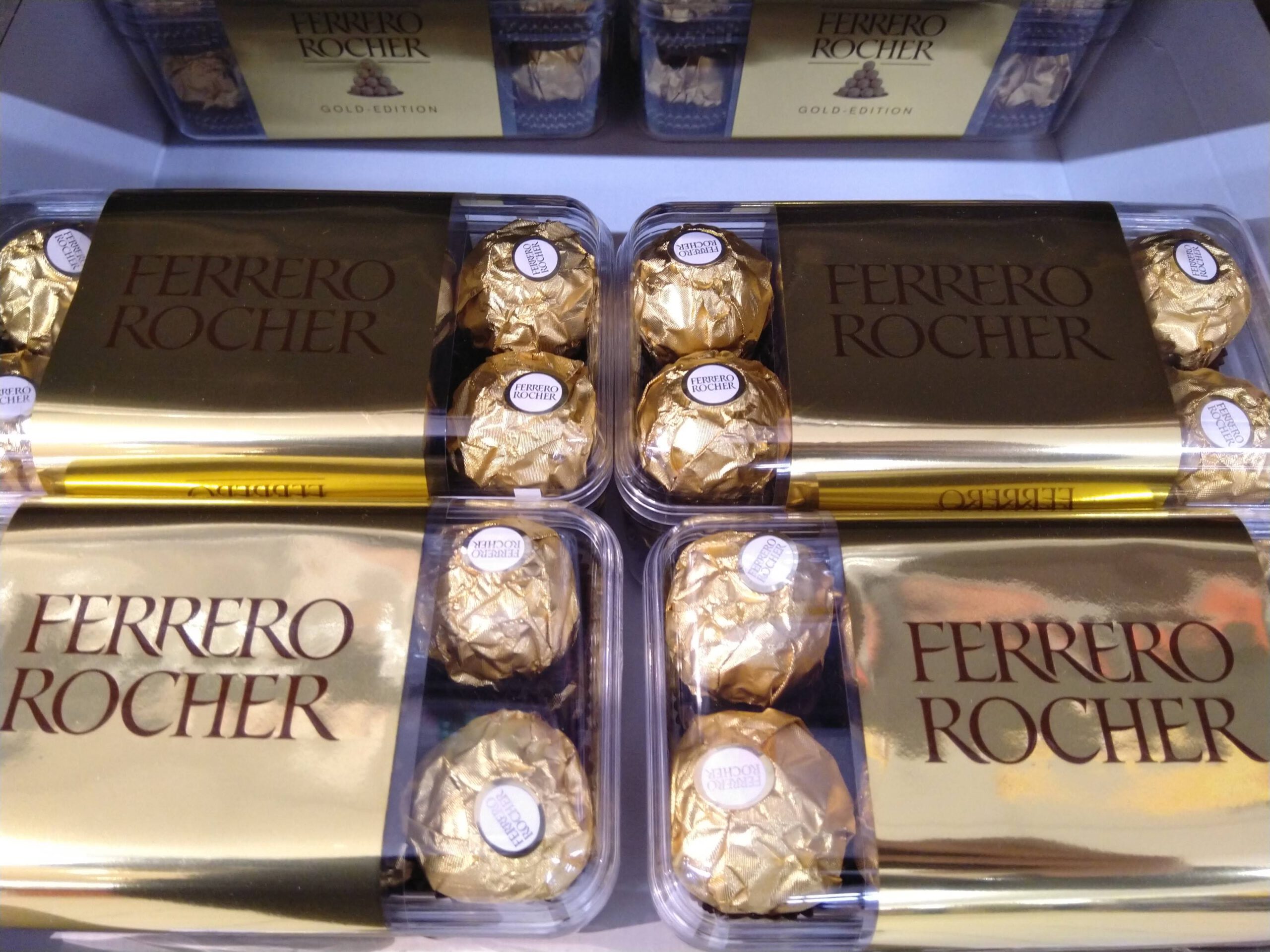 Ferrero Rocher: Vergolde dein Weihnachten - Gläsersets gewinnen Ferrero Rocher: Vergolde dein Weihnachten - Gläsersets gewinnen